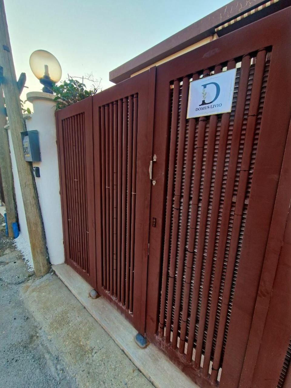 Domus Livio, 7 Min Fco Airport, Free Wifi, Garden Apartment, 2 Tv Hd Fiumicino Zewnętrze zdjęcie
