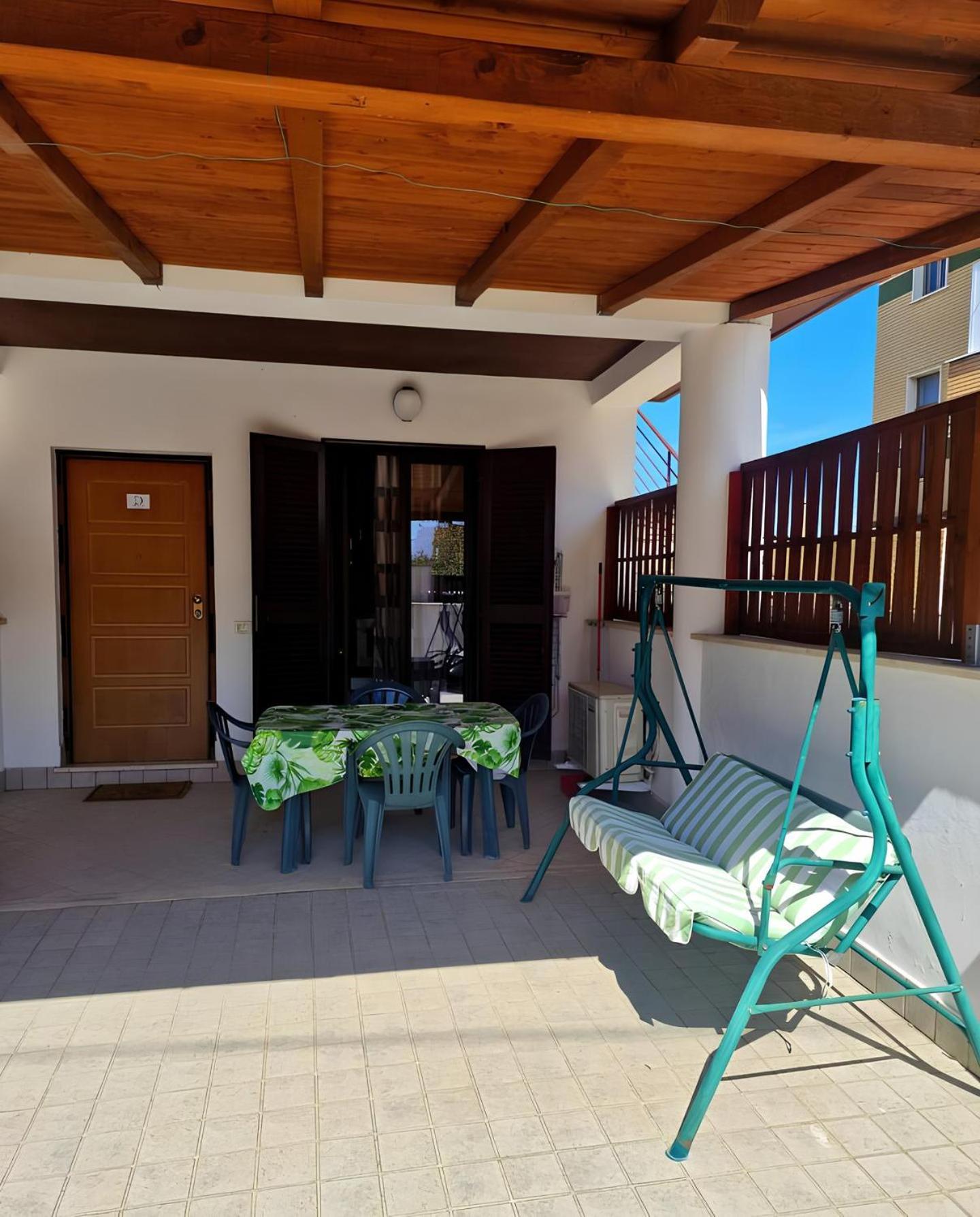 Domus Livio, 7 Min Fco Airport, Free Wifi, Garden Apartment, 2 Tv Hd Fiumicino Zewnętrze zdjęcie